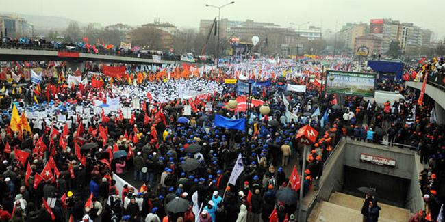 Başyazı: Türkiye’nin geleceğinin fabrikalarda, iş yerlerinde, emekçi mahallelerinde, mücadele meydanlarında belirleneceği bir döneme girilmiştir