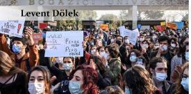 Resistance on the Bosphorus